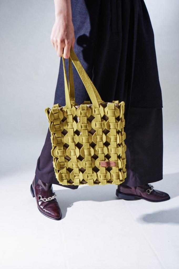 Woven felt bag